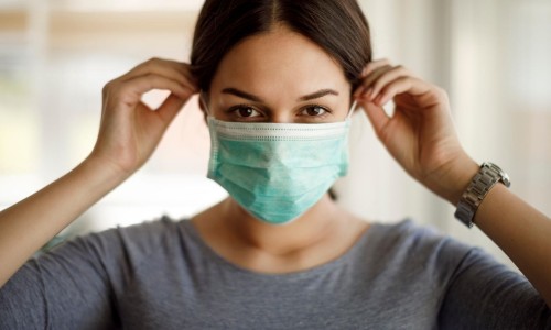 How to buy disposable face masks, according to medical experts