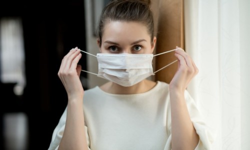 How to Clean a Surgical Mask, According to Doctors ?